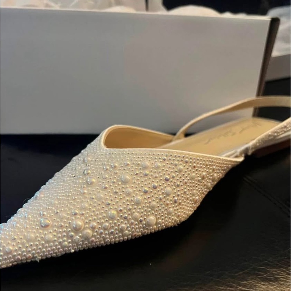 Betsey Johnson Vance Pearl Flats NWOT